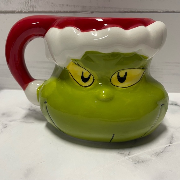 Grinch Santa Mug - Picture 1 of 6